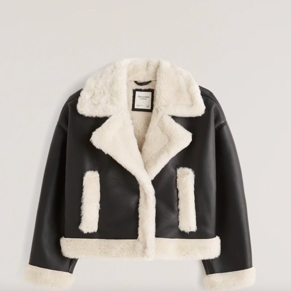 NWT Oversized Short Sherpa-Lined Vegan Leather Coat - Picture 3 of 4